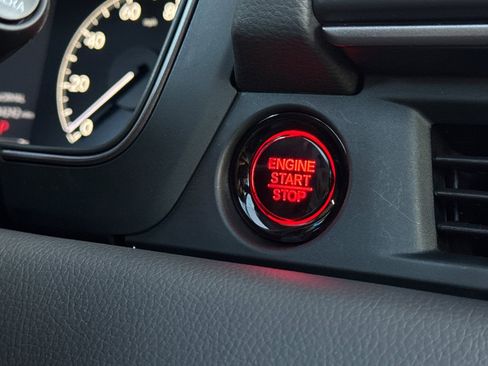 Used 2024 Honda Pilot TrailSport image 23