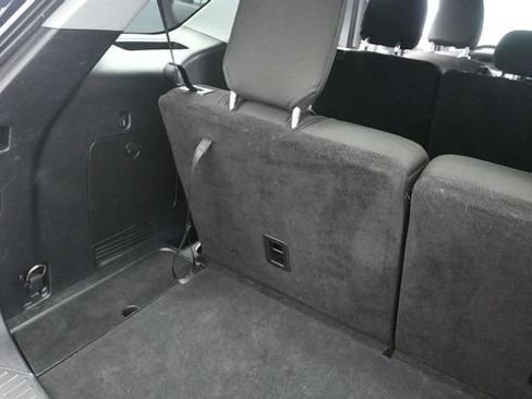 Used 2022 Ford Explorer XLT AWD/4WD image 26