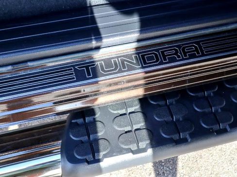 Used 2018 Toyota Tundra Platinum image 15