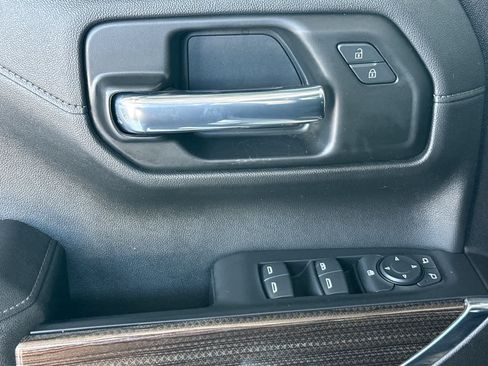 Used 2021 Chevrolet Silverado 1500 LT Trail Boss w/ Bed Protection Package AWD/4WD image 15