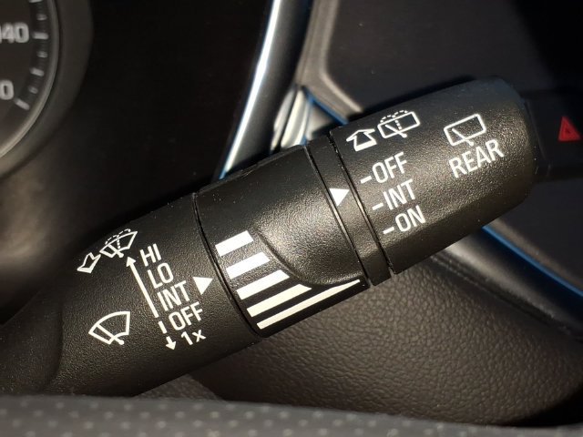 Used 2021 Chevrolet Blazer LT FWD image 30