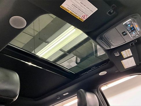 Used 2024 Ford F350 Platinum image 16