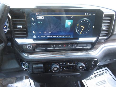 Used 2024 Chevrolet Silverado 2500 LT w/ Convenience Package AWD/4WD image 30