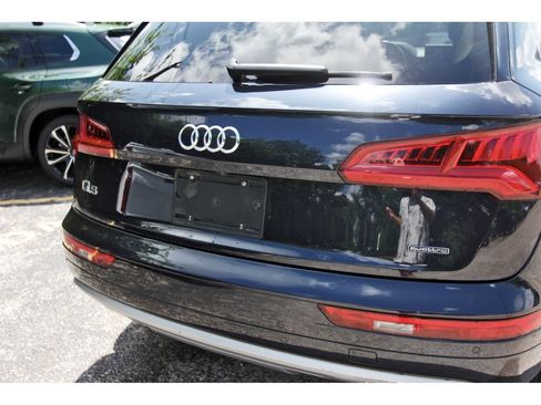 Used 2019 Audi Q5 2.0T Premium Plus w/ Premium Plus Package AWD/4WD image 5