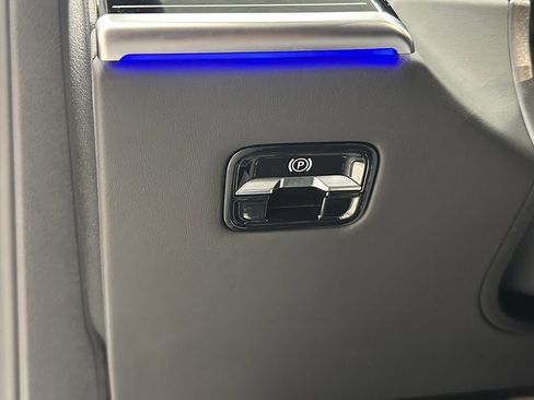 Certified 2024 Mercedes-Benz S 580 4MATIC Sedan image 35