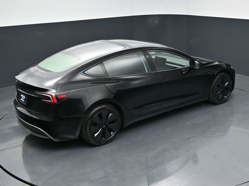 Used 2024 Tesla Model 3 Standard Range RWD image 27