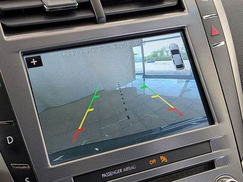 Used 2018 Lincoln MKZ Select w/ Select Plus Package AWD/4WD image 22