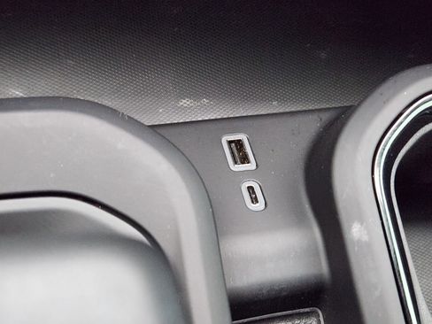 Certified 2025 GMC Sierra 1500 AT4 w/ AT4 Premium Package image 21