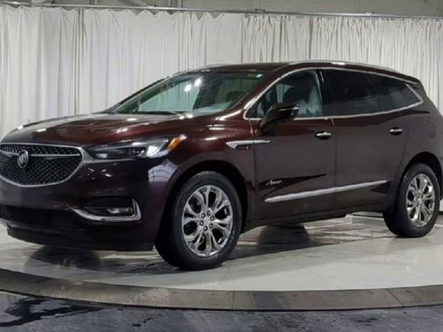 Used 2021 Buick Enclave Avenir w/ Avenir Technology Package image 5