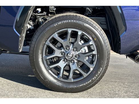 New 2026 Toyota Tundra Platinum AWD/4WD image 27