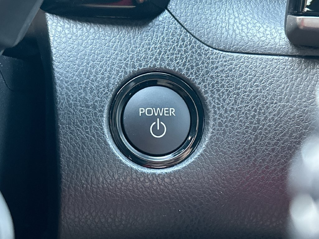 Used 2026 Toyota Camry SE FWD image 19