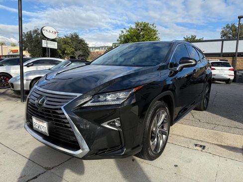Used 2018 Lexus RX 350L Luxury w/ Accessory Package image 5