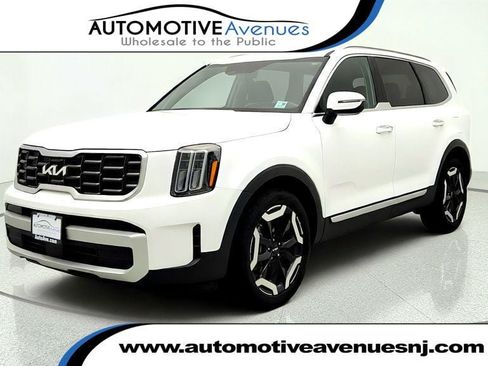 Used 2024 Kia Telluride S w/ S Sunroof Package AWD/4WD image 1