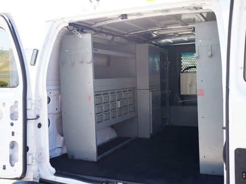 Used 2011 Ford E-250 and Econoline 250 w/ PWR Group RWD image 12