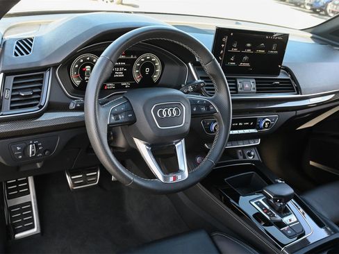Used 2023 Audi SQ5 Premium Plus w/ Premium Plus Package image 15