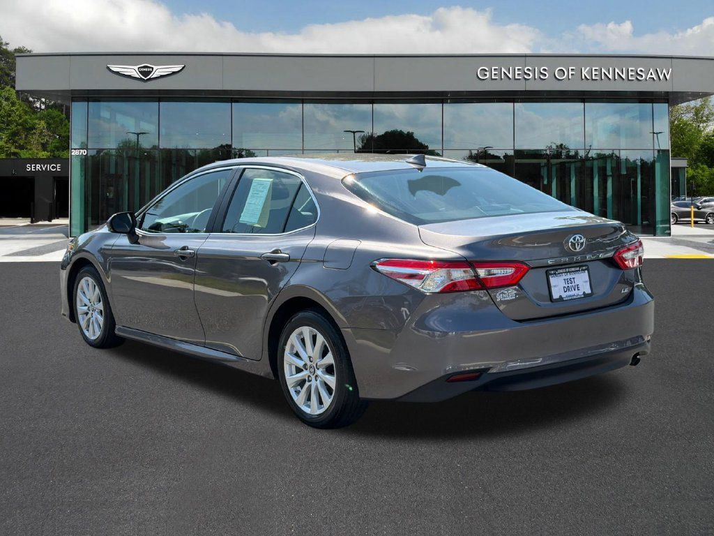 Used 2019 Toyota Camry LE w/ Convenience Package FWD image 6