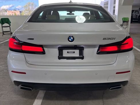 Certified 2022 BMW 530i xDrive w/ Convenience Package image 6