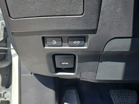 Used 2024 Lexus ES 300h Ultra Luxury image 23