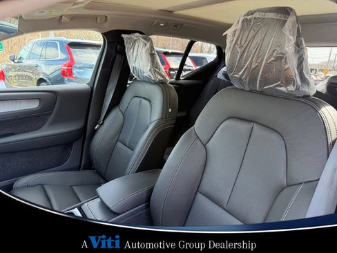 Used 2026 Volvo XC40 B5 Plus w/ Climate Package AWD/4WD image 13