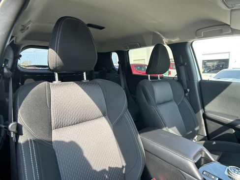 Used 2025 Mitsubishi Outlander ES image 40