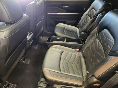 Certified 2023 Nissan Pathfinder Platinum AWD/4WD image 20