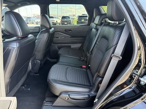 Used 2026 Nissan Pathfinder Rock Creek AWD/4WD image 21