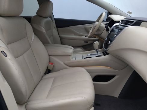Used 2016 Nissan Murano Platinum w/ Platinum Technology Package FWD image 21