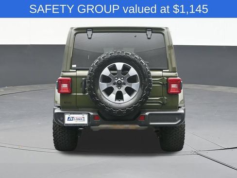 Used 2022 Jeep Wrangler Unlimited Sahara AWD/4WD image 12