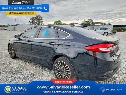 Used 2018 Ford Fusion SE w/ Fusion SE Technology Package FWD image 3