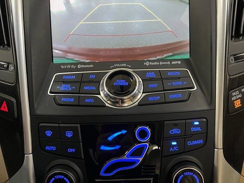 Used 2012 Hyundai Sonata Limited w/ Navigation Pkg FWD image 30