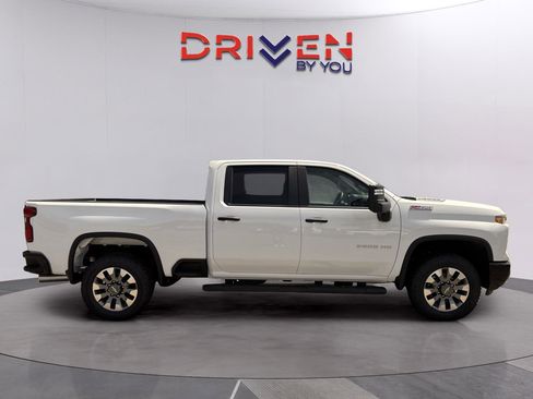 New 2026 Chevrolet Silverado 2500 Custom w/ Custom Value Package AWD/4WD image 6