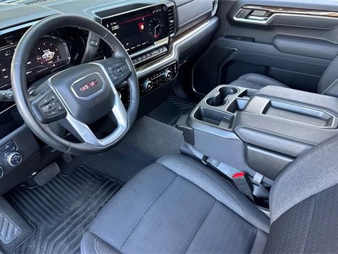 Used 2025 GMC Sierra 1500 Elevation image 10