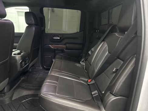 Used 2019 Chevrolet Silverado 1500 High Country w/ Technology Package AWD/4WD image 41