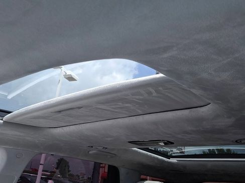 Used 2023 Hyundai Palisade Calligraphy image 18