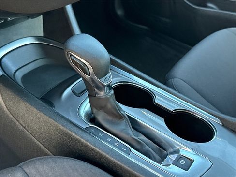 Used 2023 Chevrolet Malibu LT image 27