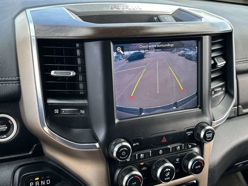 Used 2021 RAM 1500 Laramie w/ Off Road Group AWD/4WD image 15