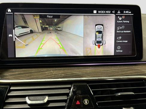 Used 2021 BMW 530i w/ Premium Package RWD image 34