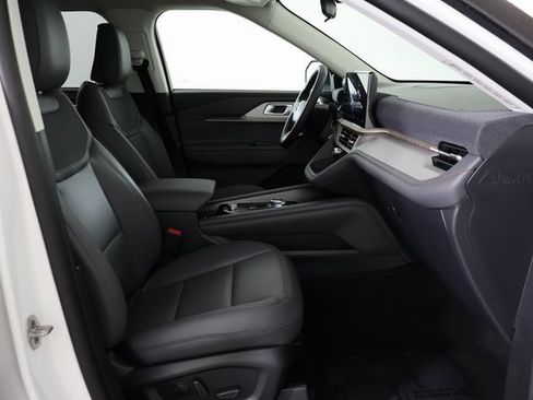 New 2026 Ford Explorer Active w/ Active Comfort Package image 11