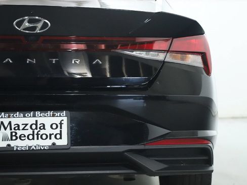 Used 2023 Hyundai Elantra SEL w/ Convenience Package FWD image 44