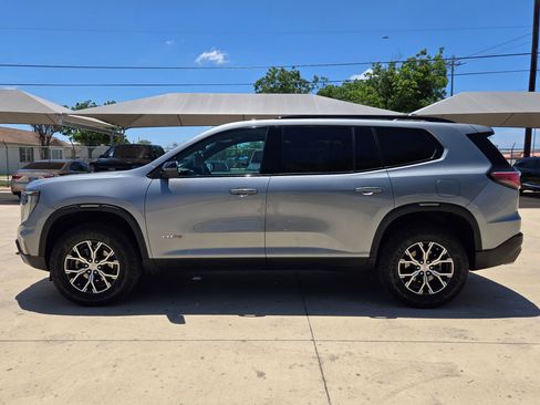 Certified 2024 GMC Acadia AT4 w/ Luxury Package AWD/4WD image 4