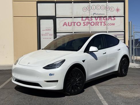 Used 2021 Tesla Model Y Long Range AWD/4WD image 4