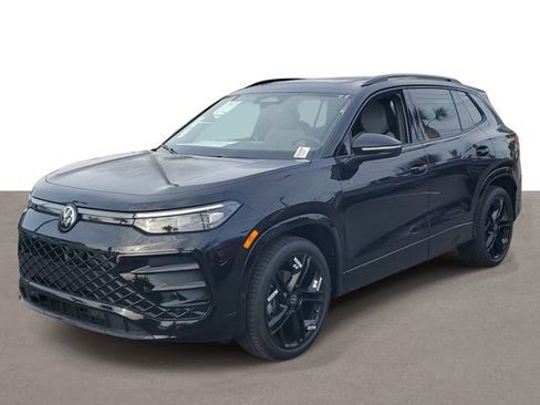 New 2026 Volkswagen Tiguan SE R-Line FWD image 2