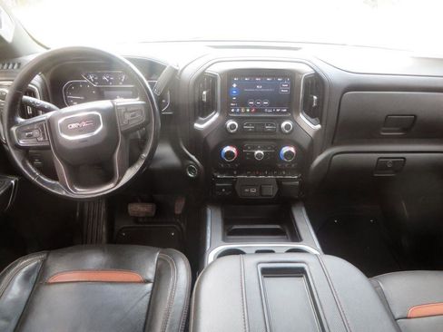 Used 2022 GMC Sierra 2500 AT4 w/ Gooseneck/5TH Wheel Package image 15