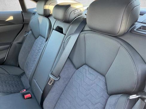 Used 2023 Audi e-tron GT Premium Plus image 14