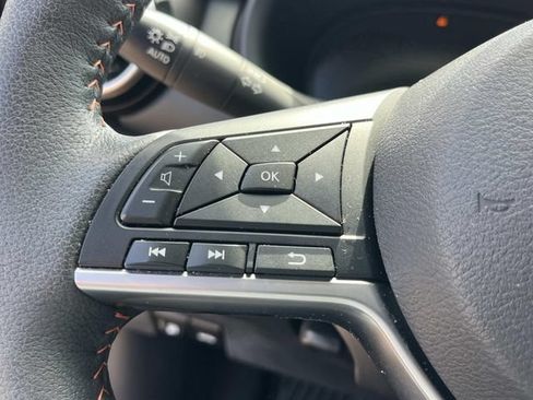 Used 2023 Nissan Kicks SR w/ SR Premium Package FWD image 30