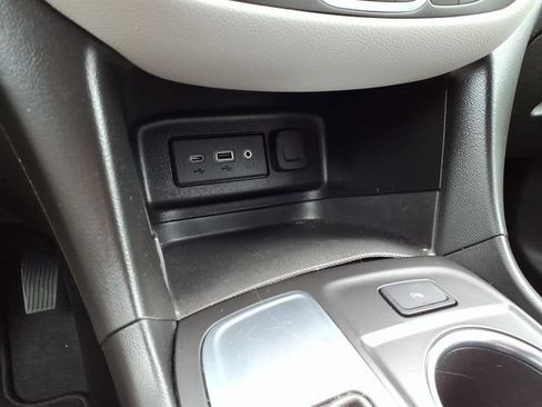 Used 2022 Chevrolet Equinox LT FWD image 26