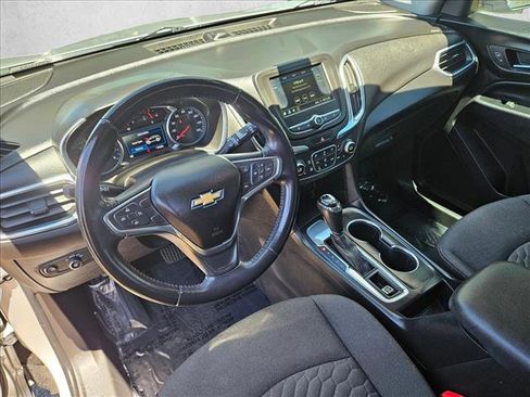 Used 2019 Chevrolet Equinox LT FWD image 10