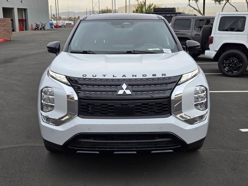 Used 2023 Mitsubishi Outlander SEL image 8