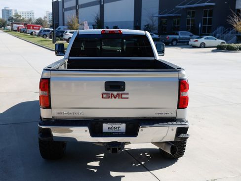 Used 2018 GMC Sierra 2500 Denali w/ Duramax Plus Package image 14