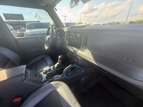 Used 2024 Ford Bronco Black Diamond AWD/4WD image 25